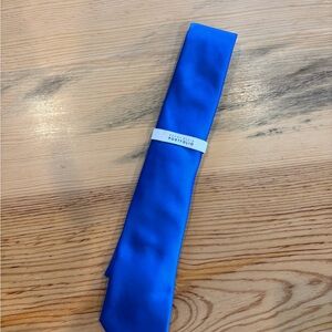 New Perry Ellis Royal Blue Silk Tie